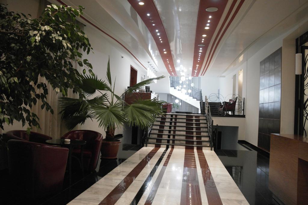 Akhtamar Hotel Cjsc Arzakan Екстериор снимка