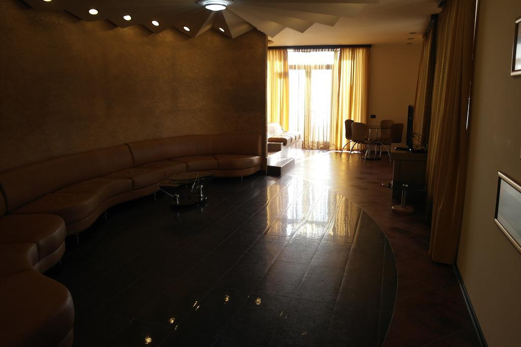 Akhtamar Hotel Cjsc Arzakan Стая снимка