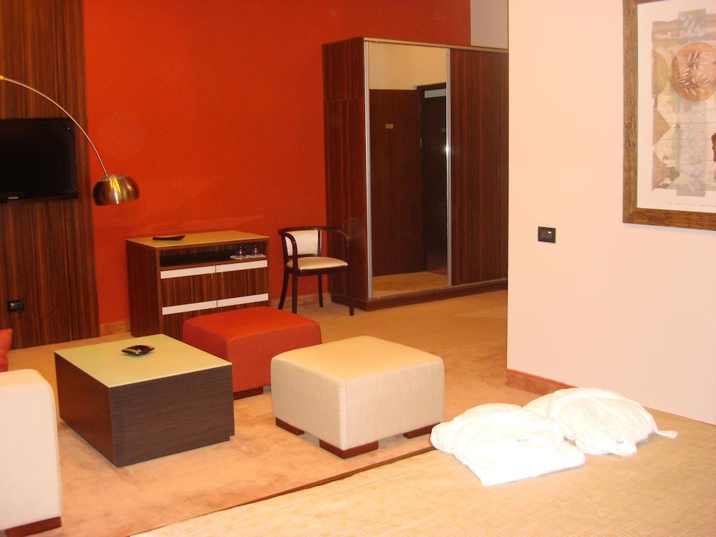 Akhtamar Hotel Cjsc Arzakan Стая снимка